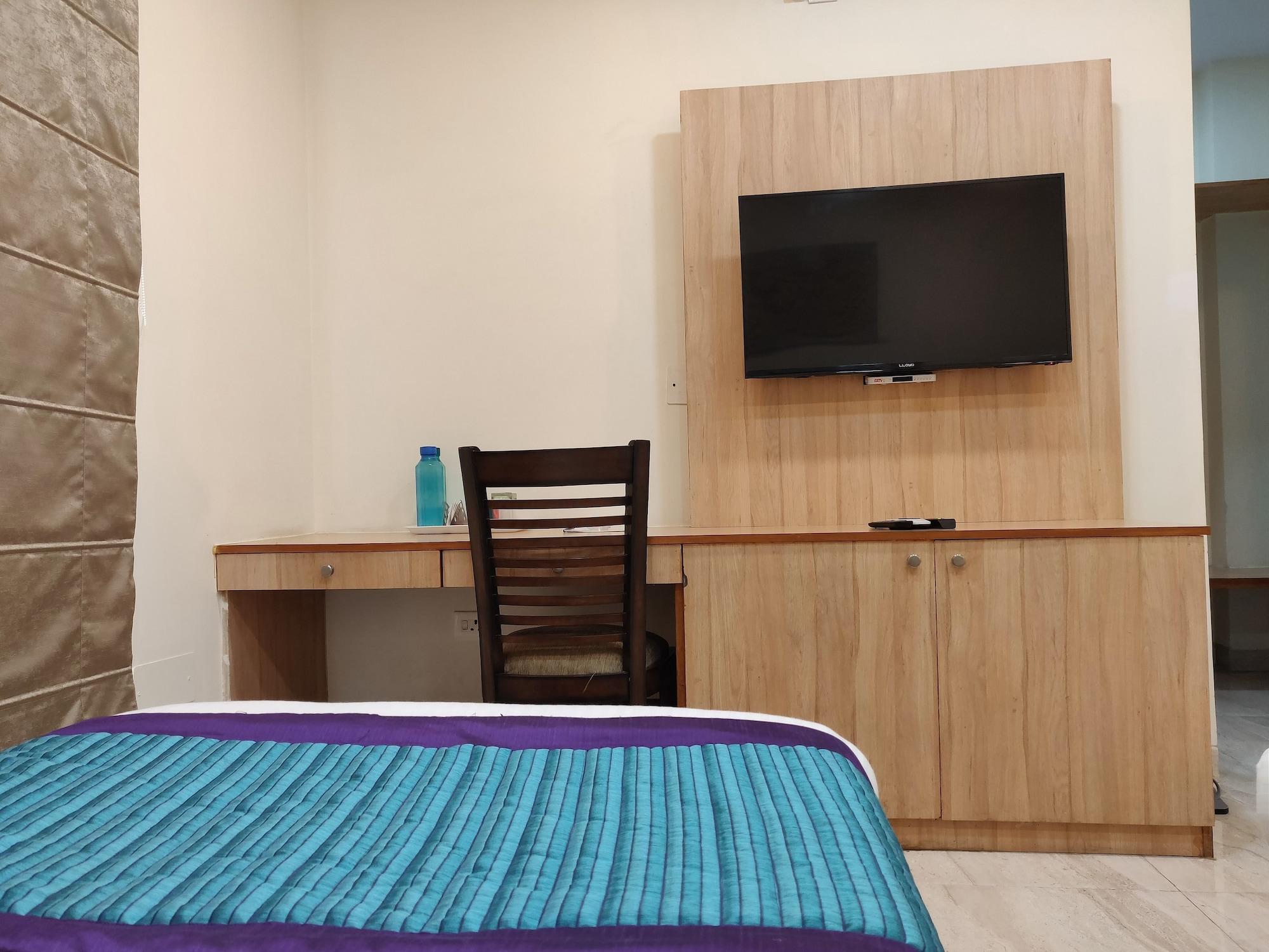 Treebo Sai Village Gold Souk - Sec 43 Gurgaon Zewnętrze zdjęcie